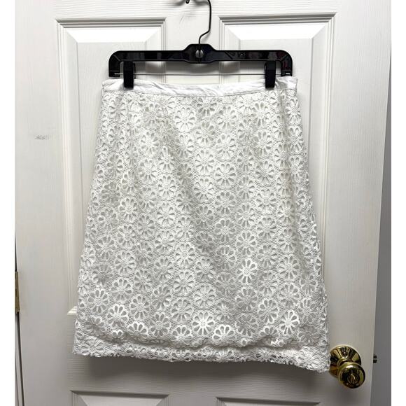 Talbots Skirt, White Lace Lined, Side Zipper, Knee Length Pencil, Women's Size 6 - Picture 4 of 5